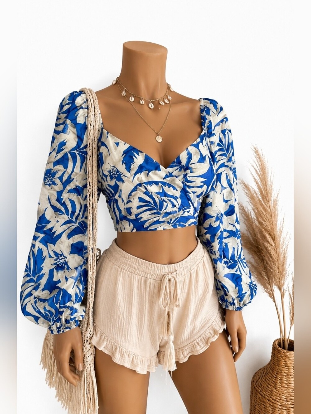 NWT Cupshe Blue & White Floral Puff Sleeve Wrap Crop Top Blouse - Small